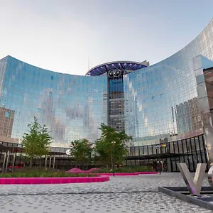**** Szálloda Park By Radisson West Hollandia